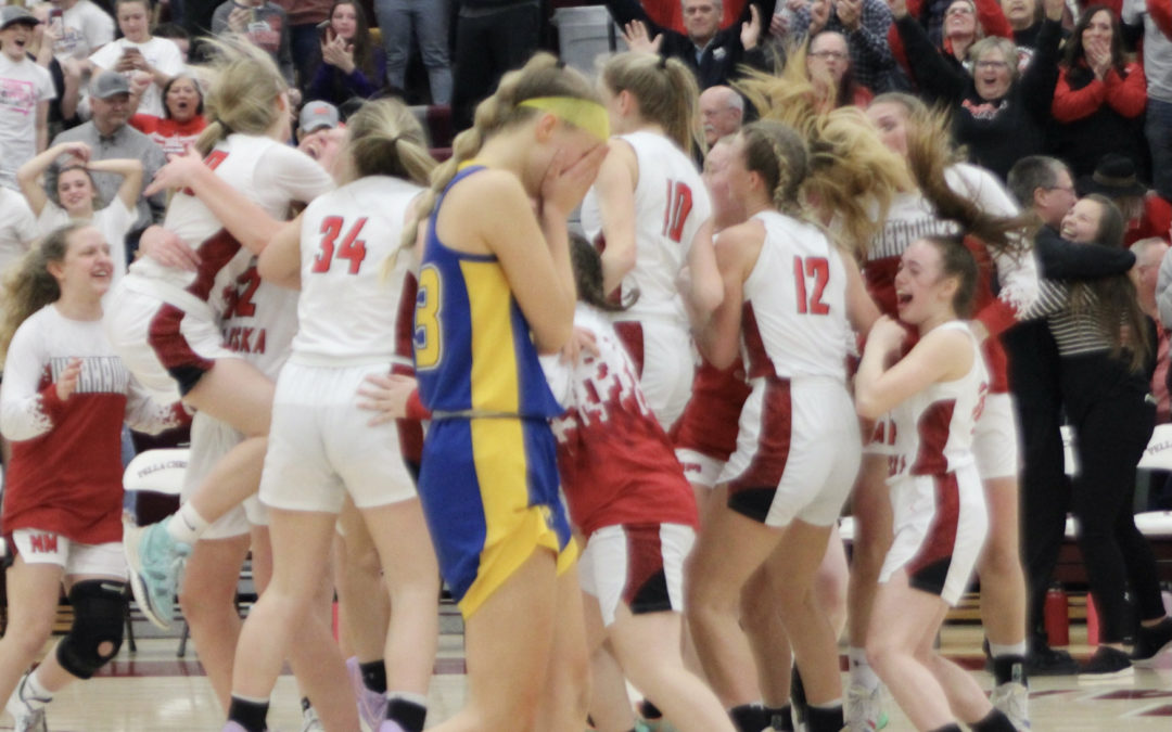 Girls’ Basketball Go On to State